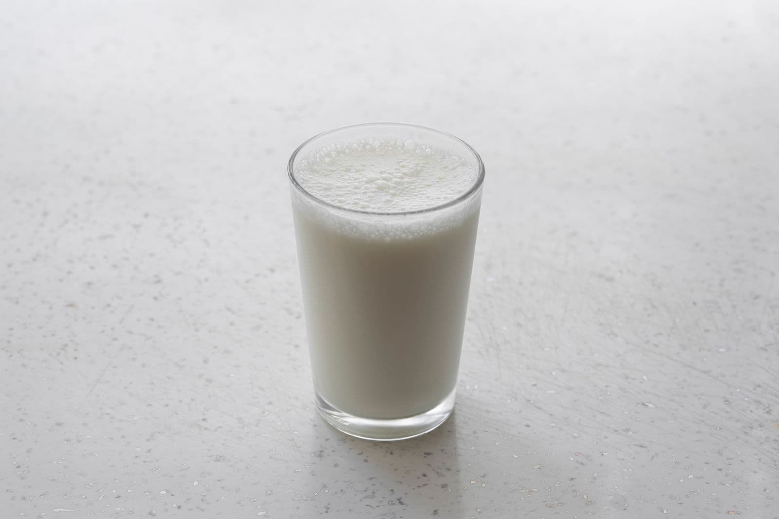 A glass of milk, a safe way to keep a broken tooth fragment moist until you reach a dentist